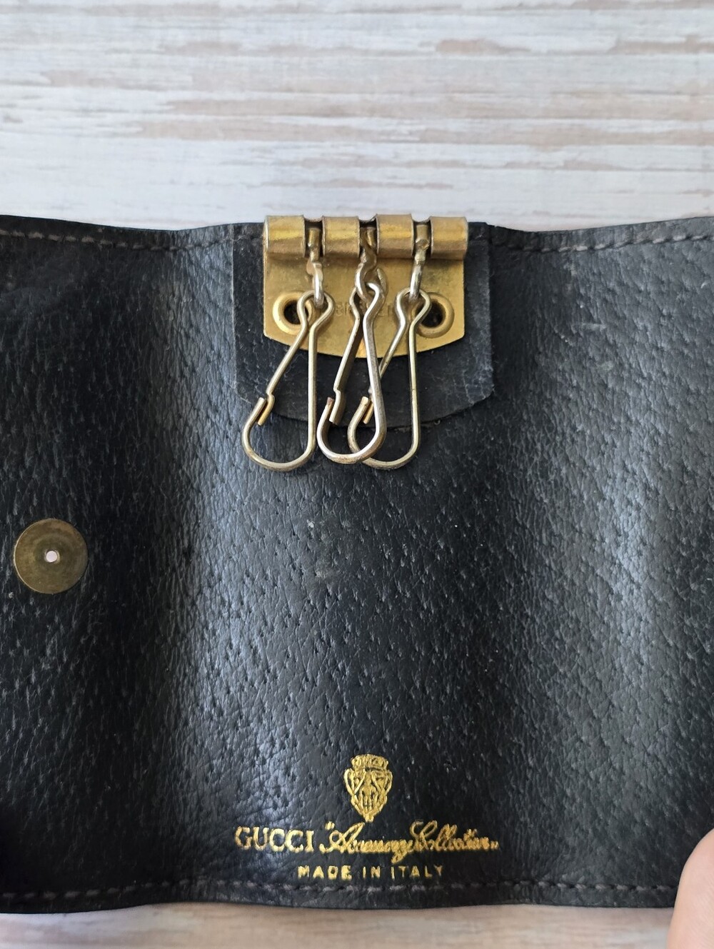 🔑RARE Vintage Gucci Logo Black Leather 3 Key Holder - Picture 13 of 16